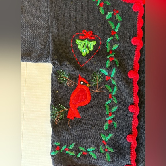 Vintage Basic Editions Holiday Christmas Cardinal black cardigan size medium - Picture 3 of 7